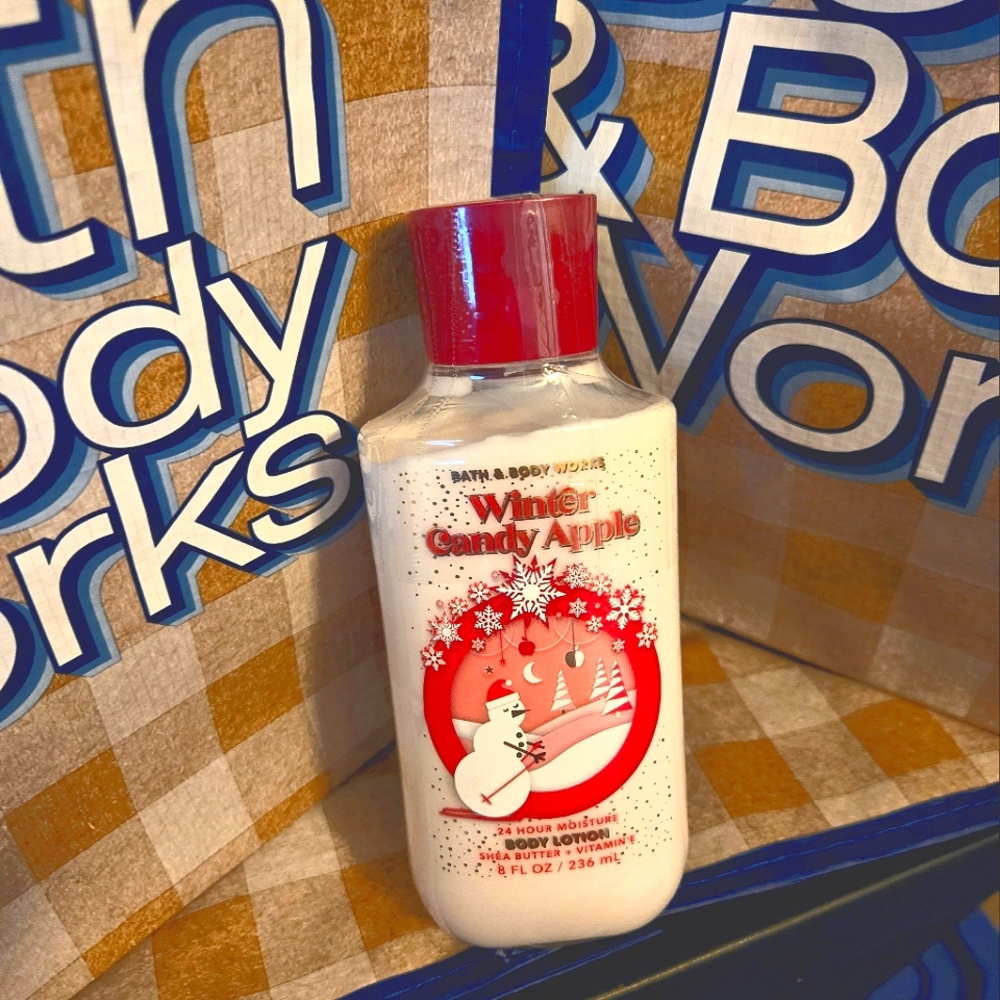 Winter Candy Apple 🍎  Bath & Body lotion 8 oz